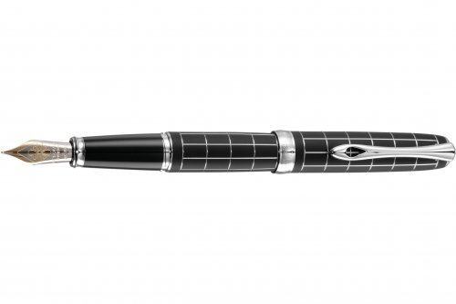 Перьевая ручка Diplomat Excellence A Plus Rhomb Guilloche Lapis Black перо F золото 14K