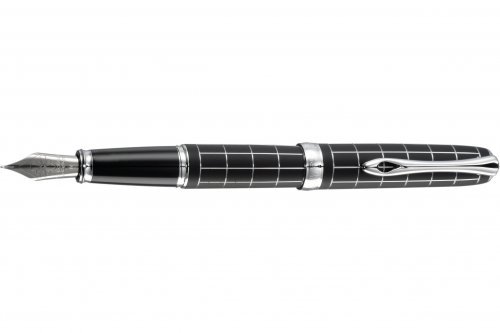 Перьевая ручка Diplomat Excellence A Plus Rhomb Guilloche Lapis Black перо M