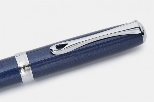 Перьевая ручка Diplomat Excellence A2 Midnight Blue Chrome перо M золото 14K