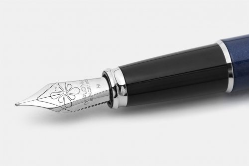 Перьевая ручка Diplomat Excellence A Midnight Blue Chrome перо F