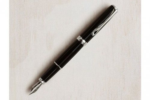 Перьевая ручка Diplomat Excellence A Black Lacquer перо M