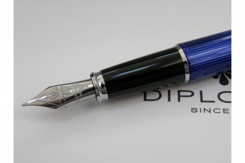Перьевая ручка Diplomat Excellence A2 Skyline Blue перо F