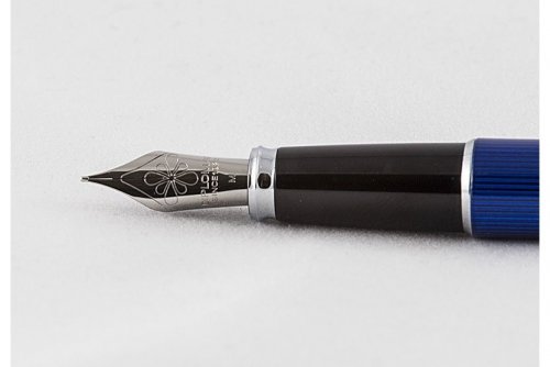 Перьевая ручка Diplomat Excellence A2 Skyline Blue перо M