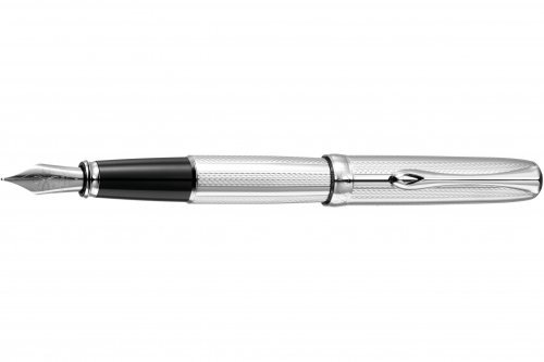 Перьевая ручка Diplomat Excellence A Guilloche Stripes Chrome перо F