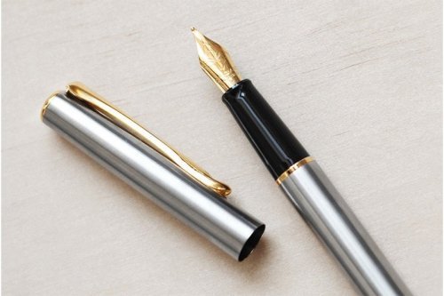 Перьевая ручка Diplomat Traveller Stainless Steel Gold перо F