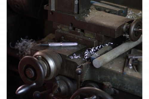 Перьевая ручка Diplomat Aero Factory перо F