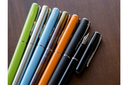Перьевая ручка Diplomat Traveller Lumi Orange перо M