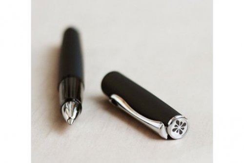 Ручка-роллер Diplomat Esteem Black Matt