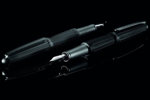 Перьевая ручка Diplomat Aero Black перо EF