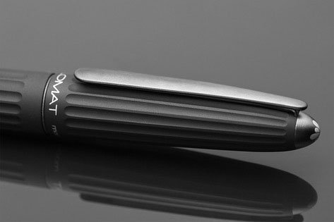 Шариковая ручка Diplomat Aero Black