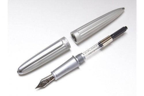 Перьевая ручка Diplomat Aero Matt Silver перо M