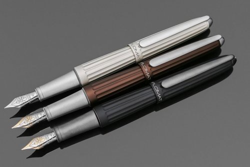Перьевая ручка Diplomat Aero Matt Silver перо M