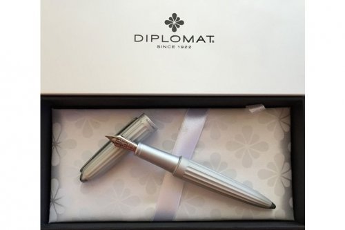 Перьевая ручка Diplomat Aero Matt Silver перо M